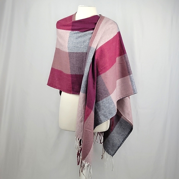 Woolrich Delphine Plum Plaid Open Wrap Poncho - Picture 7 of 10